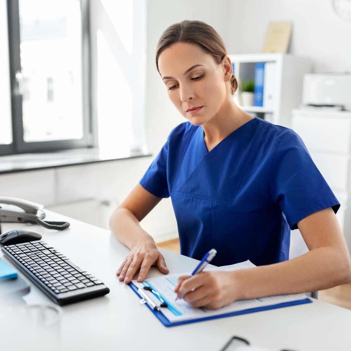 Elevi la specializarea Asistent medical generalist